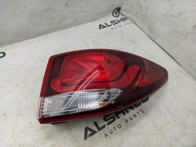 2017-2019 Hyundai Santa Fe Rear Right Passenger Tail Light Lamp 92402-B85 OEM - Alshned Auto Parts