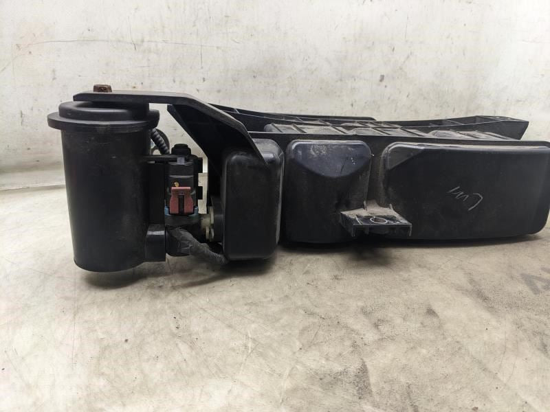 17-2020 Hyundai Elantra Fuel Vapor Evaporator Emission Canister 31420-F3500 OEM - Alshned Auto Parts