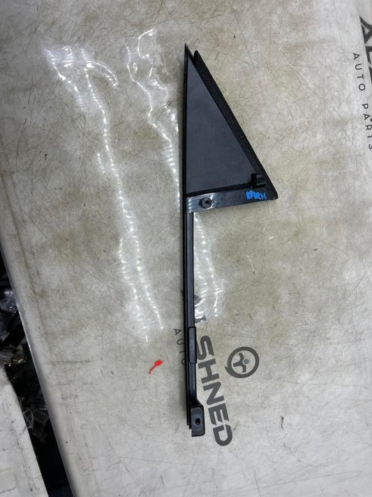 2010-2015 Toyota Prius Rear Right Door Outer Corner Trim 67487-47041 OEM - Alshned Auto Parts