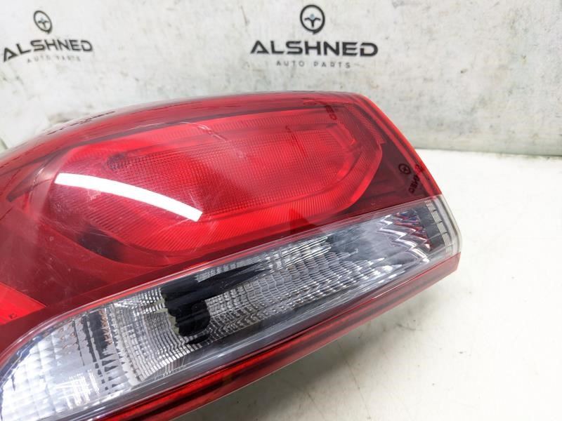 2017-2018 Hyundai Elantra Rear LH Driver Tail Light Lamp 92401-F3000 OEM *ReaD* - Alshned Auto Parts