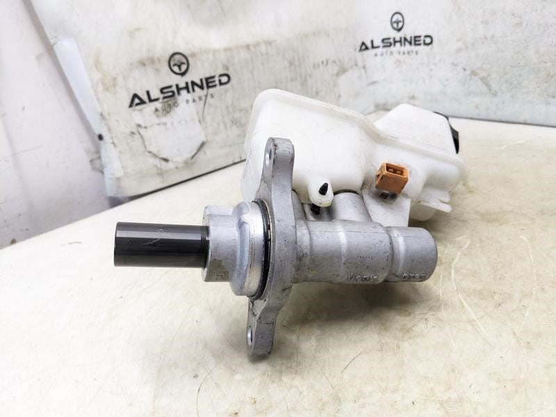 2015-2019 Hyundai Sonata Brake Master Cylinder & Reservoir 58510-C1200 OEM - Alshned Auto Parts