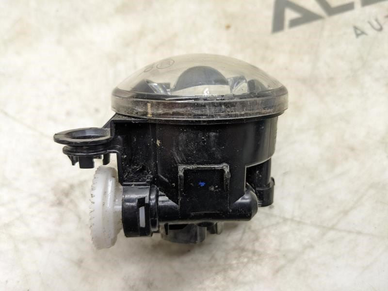 2019-2022 Volvo XC40 Front Right Fog Light Lamp 32228884 OEM - Alshned Auto Parts