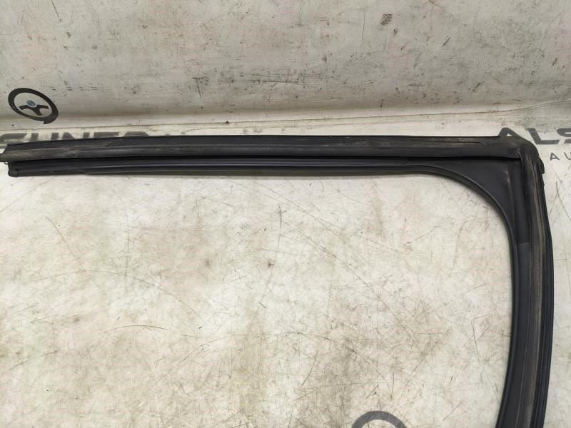 13-19 Ford Explorer Police Front Right Door Glass Run Channel BB53-7821596-A OEM - Alshned Auto Parts