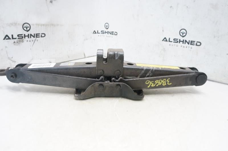 2011 Toyota Sienna Lift Jack 09111-0E010 OEM - Alshned Auto Parts