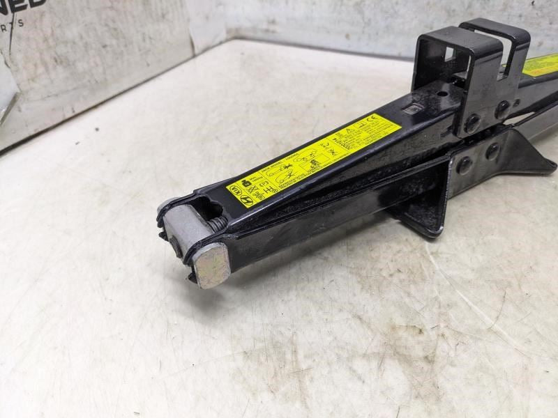 2010-2015 Hyundai Tucson Lift Jack 09110-2S100 OEM - Alshned Auto Parts