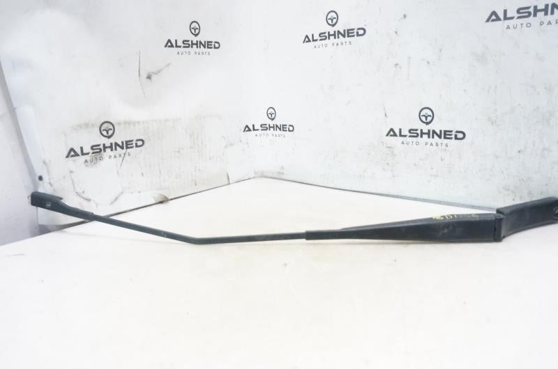 2012-2015 Volkswagen Passat Front Passenger Right Wiper Arm  561955406 OEM - Alshned Auto Parts