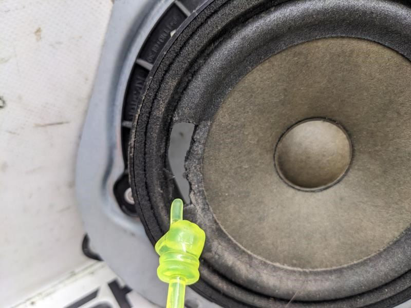 2011-13 Kia Soul+ FR RH Door Window Regulator w/o Motor 82402-2K001 OEM *ReaD* - Alshned Auto Parts