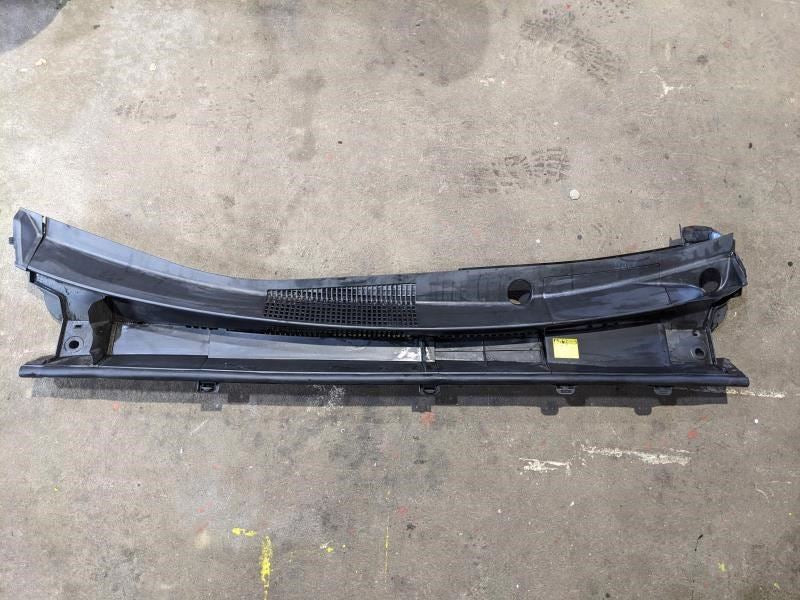 2016-2022 Toyota Prius Front Windshield Cowl Vent Panel 55700-47230 OEM - Alshned Auto Parts