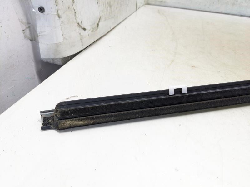 2017-2018 Hyundai Elantra Front Left Outside Belt Molding 82210-F2000 OEM - Alshned Auto Parts