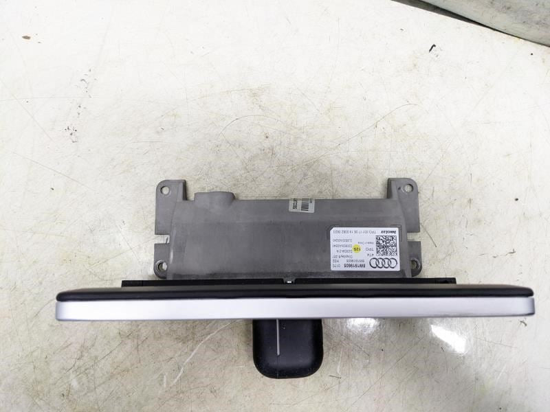18-19 Audi S5 8.25" GPS Radio Display Screen 8W1-919-605 OEM *ReaD**AS IS** - Alshned Auto Parts