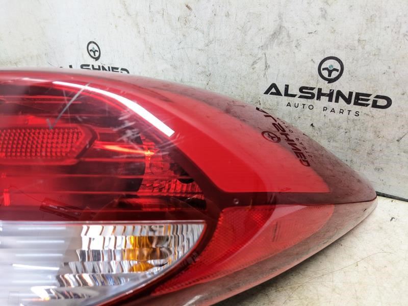 2016-2018 Hyundai Tucson Rear Right Tail Light Lamp Incandescent 92402-D3010 OEM - Alshned Auto Parts