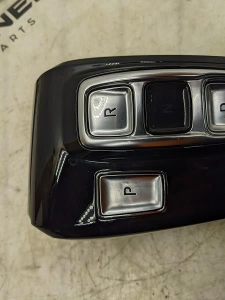 2020-2022 Hyundai Sonata Center Console Upper Gear Shifter Cover 84650-L0000 OEM - Alshned Auto Parts