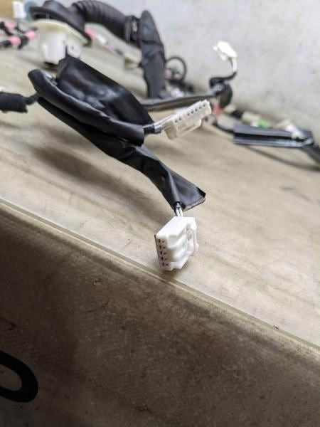 2017-2019 Toyota Prius Front Right Door Wire Harness 82151-47A40 OEM - Alshned Auto Parts