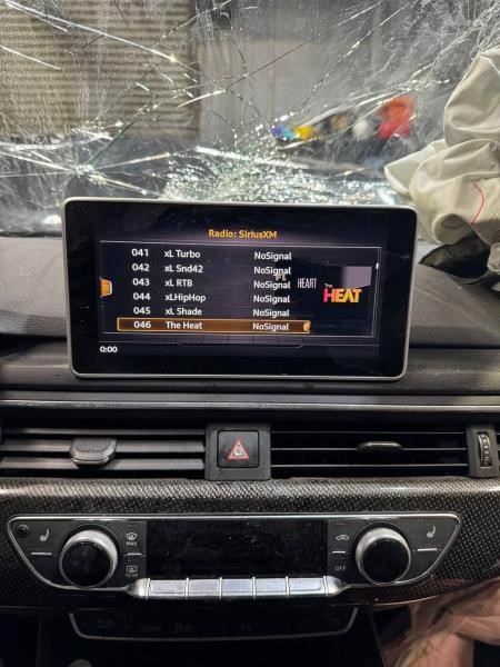 18-19 Audi S5 8.25" GPS Radio Display Screen 8W1-919-605 OEM *ReaD**AS IS** - Alshned Auto Parts