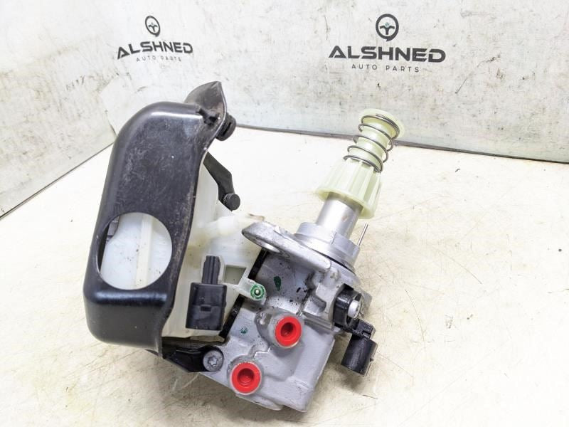 2018-2023 S5 Sportback Brake Master Cylinder /w Reservoir 8W0-611-021-D-REP OEM - Alshned Auto Parts