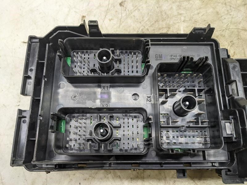 2018-2021 Chevrolet Equinox Engine Fuse Box Relay Junction Block 23246682 OEM - Alshned Auto Parts