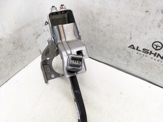 2016-20 Hyundai Elantra Brake Stop Foot Pedal w/ Support Bracket 32800-F2200 OEM - Alshned Auto Parts