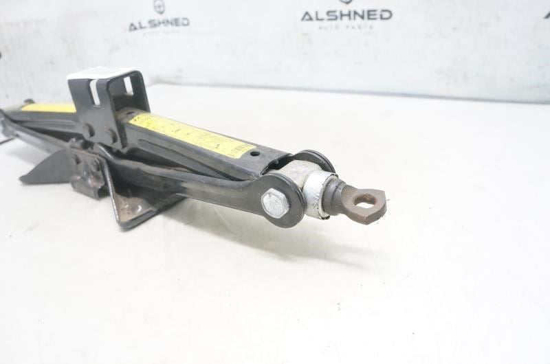 2015 Hyundai Tucson Lift Jack 09110-2S100 OEM - Alshned Auto Parts