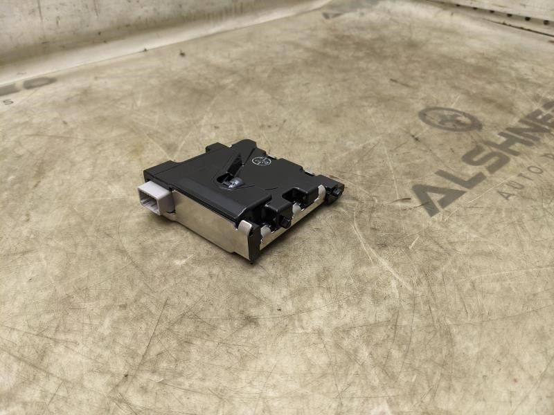 2018-19 Toyota Prius Roof Mounted Lane Departure Warning Camera 8646C-47032 OEM - Alshned Auto Parts