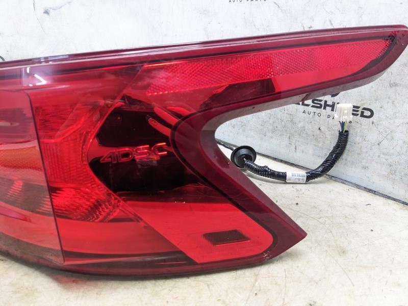 2016-18 Nissan Maxima Rear Right Passenger Side Tail Light Lamp 26550-4RA2A OEM - Alshned Auto Parts