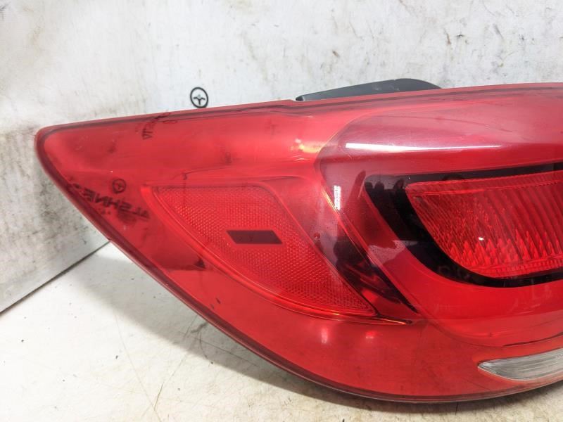 2014-2016 Kia Sportage Rear Left Driver Side Tail Light Lamp 92401-3W520 OEM - Alshned Auto Parts