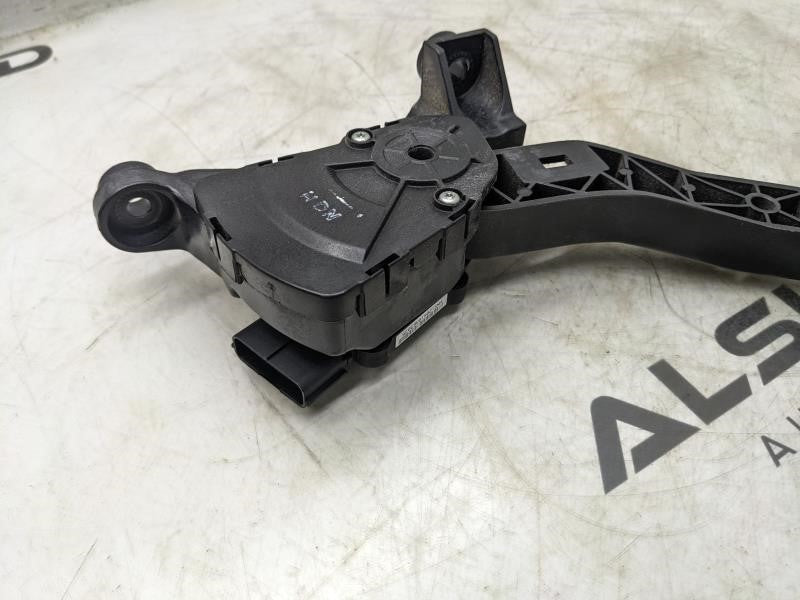 2012 Kia Optima Accelerator Gas Pedal 32726-3R300 OEM - Alshned Auto Parts