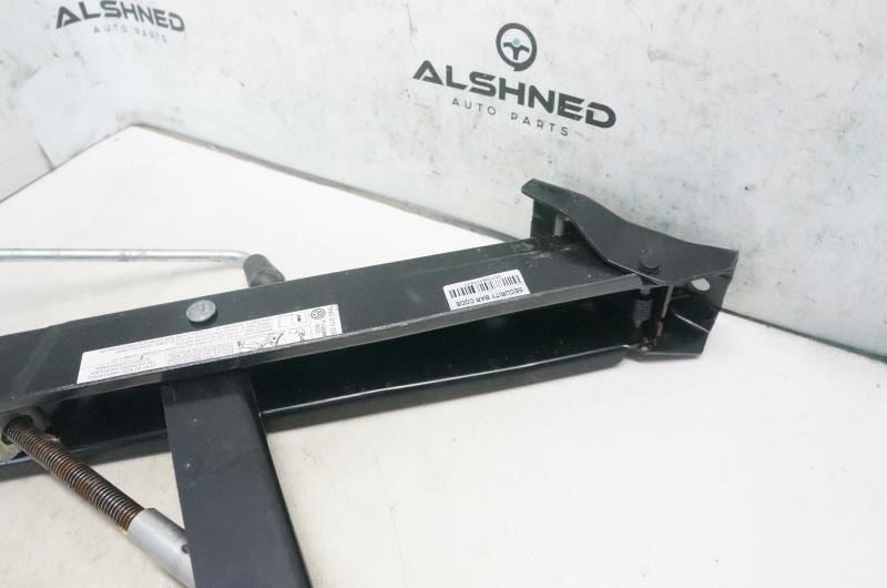 2009-2017 Volkswagen Tiguan Lift Jack 5N0-011-031 OEM - Alshned Auto Parts