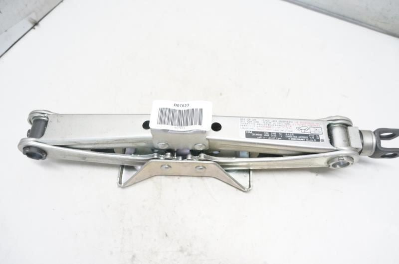 2009-2014 Acura TL Lift Jack 84541-TK4-A00 OEM - Alshned Auto Parts