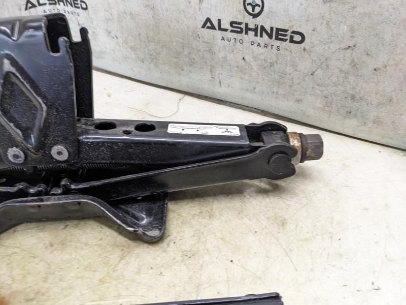 2009-17 Chevrolet Traverse Spare Tire Floor Jack & Wheel Wrench 23299198 OEM - Alshned Auto Parts