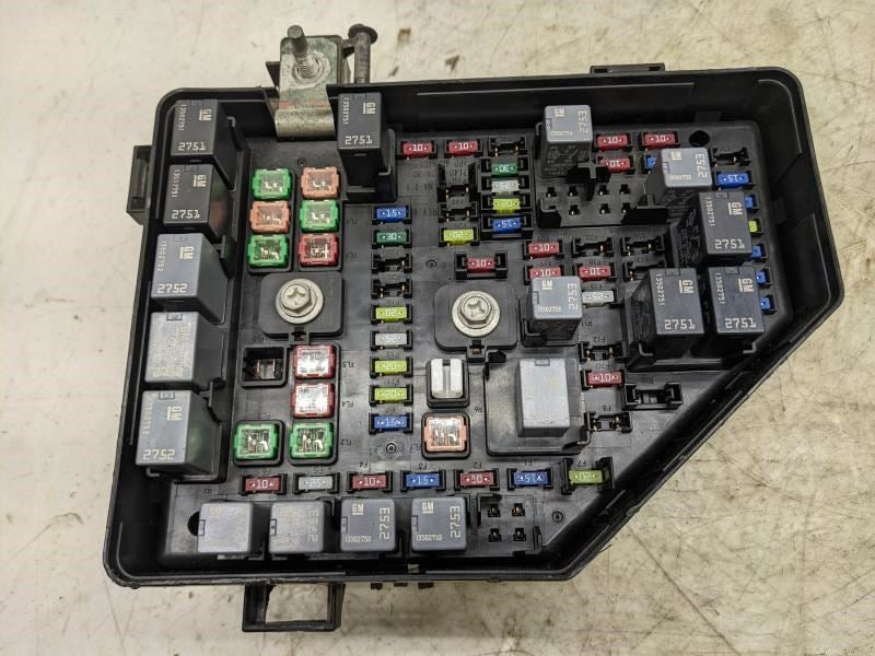 2015-2017 GMC Acadia Engine Fuse Box Relay Junction Block 23436807 OEM - Alshned Auto Parts