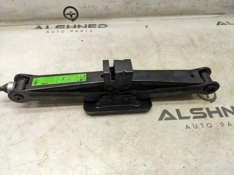 2013-2018 Hyundai Santa Fe Lift Jack 09110-2W000 OEM - Alshned Auto Parts