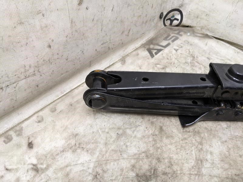 2019-2022 Volvo S60 Lift Jack 31680566 OEM - Alshned Auto Parts