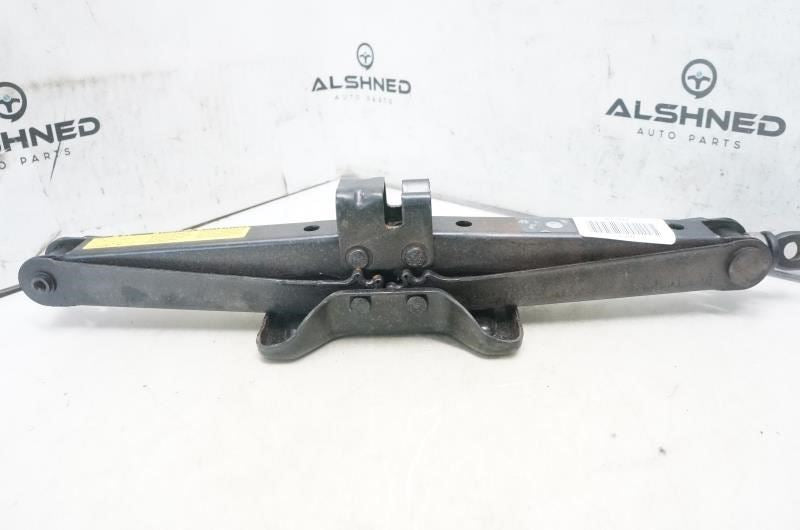 2008-2013 Toyota Highlander Lift Jack 91110R030 OEM - Alshned Auto Parts