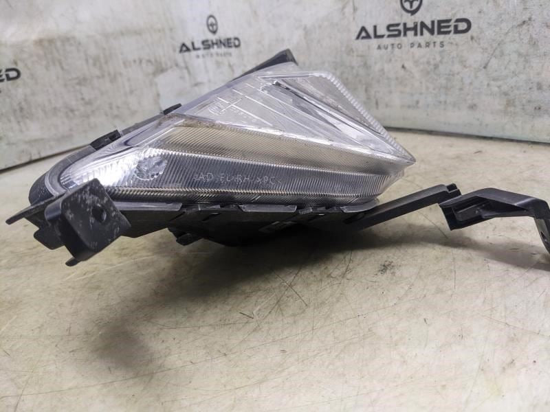 2019-2020 Hyundai Elantra Front Right Turn Signal Light Lamp 92302F2510 OEM - Alshned Auto Parts