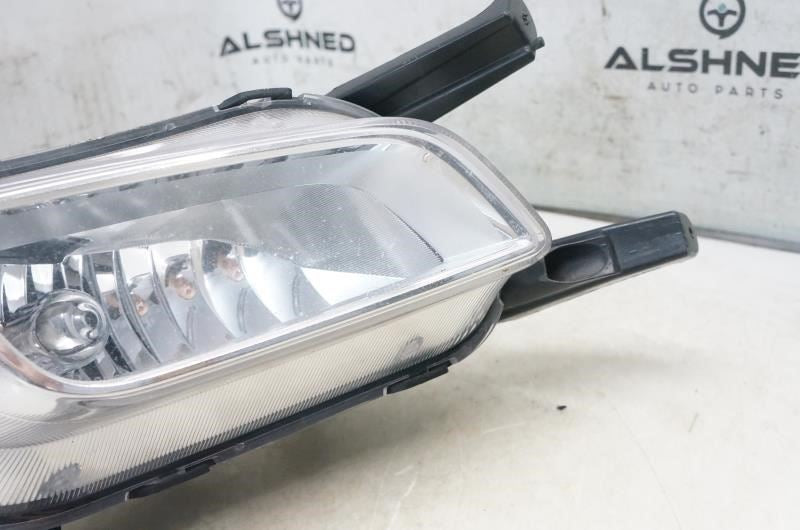 2015 Kia Optima Front Right Passenger Fog Light 922022T550 OEM - Alshned Auto Parts