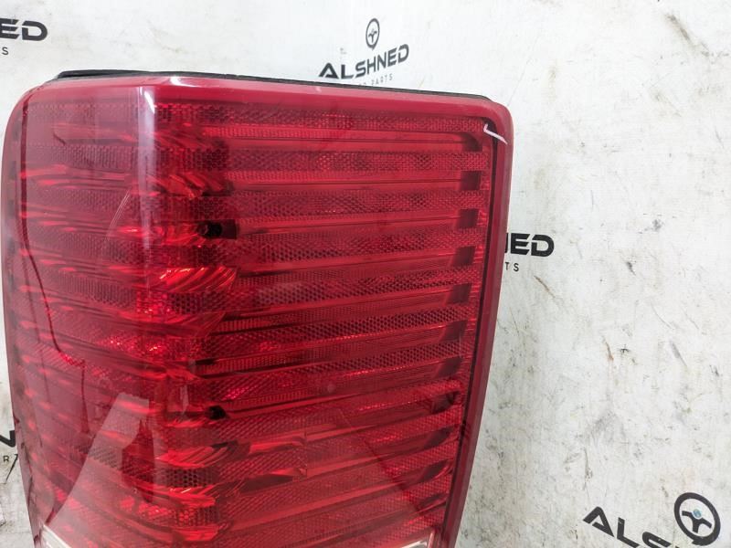 2007-2009 Chrysler Aspen Rear Right Taillight Stop Backup Lamp 6800131