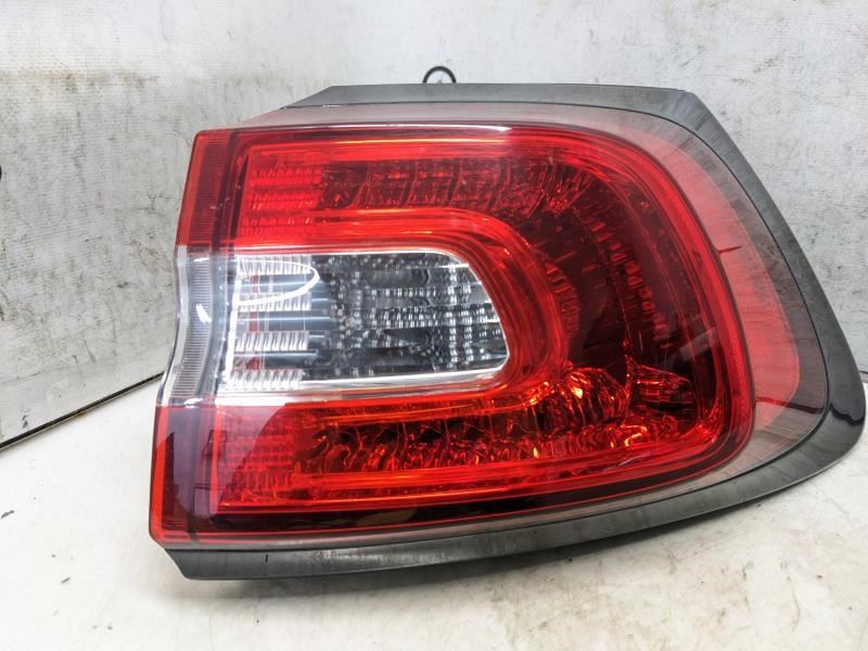 2014-2018 Jeep Cherokee Rear Right Passenger Side Tail Light Lamp 68102906AF OEM - Alshned Auto Parts