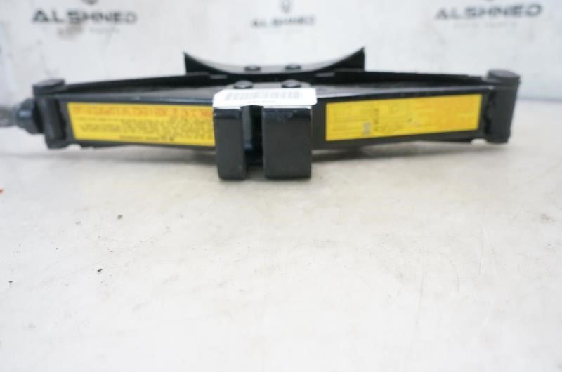 2015 Kia Forte Lift Jack 091103X100 OEM - Alshned Auto Parts