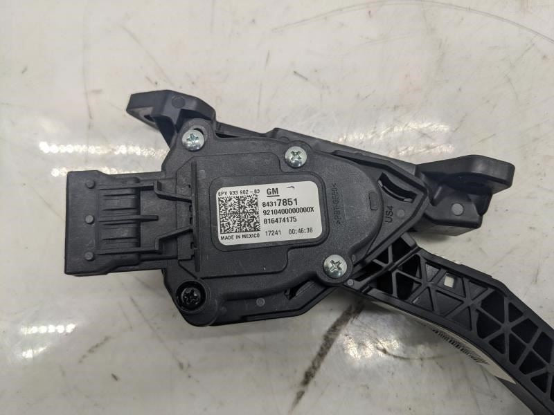 2017-2019 GMC Canyon 8 spd trans Accelerator Gas Pedal 84317851 OEM - Alshned Auto Parts