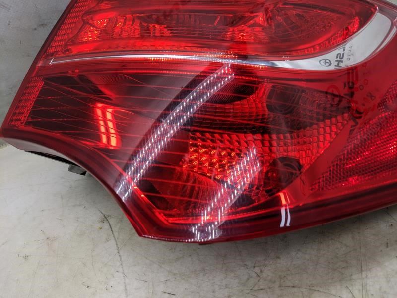 2013-2016 Hyundai Santa Fe Sport Rear Right Side Tail Light Lamp 92402-4Z0 OEM - Alshned Auto Parts