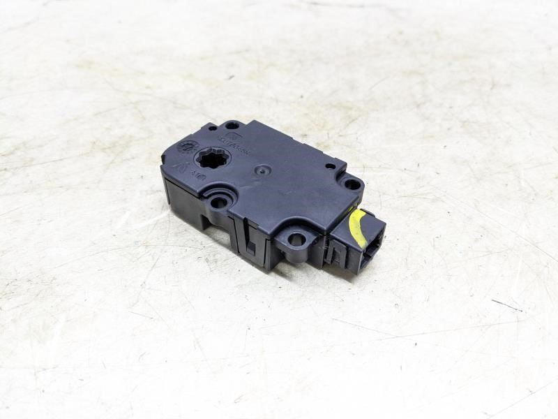 2018-2023 Audi S5 HVAC Heater Flap Servo Actuator Motor 4M0-820-511-A OEM