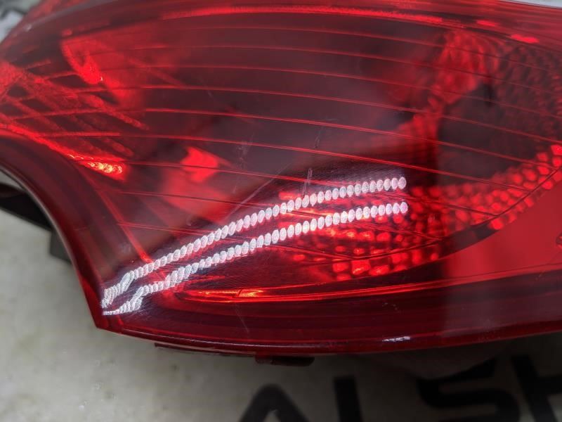 2013-2016 Hyundai Santa Fe Sport Rear Right Side Tail Light Lamp 92402-4Z0 OEM - Alshned Auto Parts