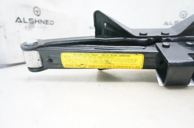 2005-2015 Kia Sportage Lift Jack 091102S100 OEM - Alshned Auto Parts