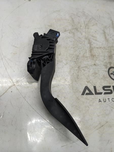 2019-2023 Ram 1500 Laramie Accelerator Pedal 68267286AB OEM - Alshned Auto Parts